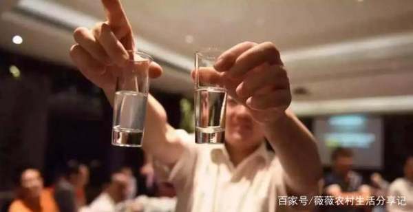 粮食酒的火焰是什么颜色,怎样区分纯粮酒与勾兑酒图2