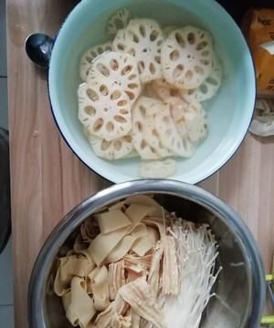 周黑鸭卤水配方及做法，周黑鸭卤料配方家庭版图1