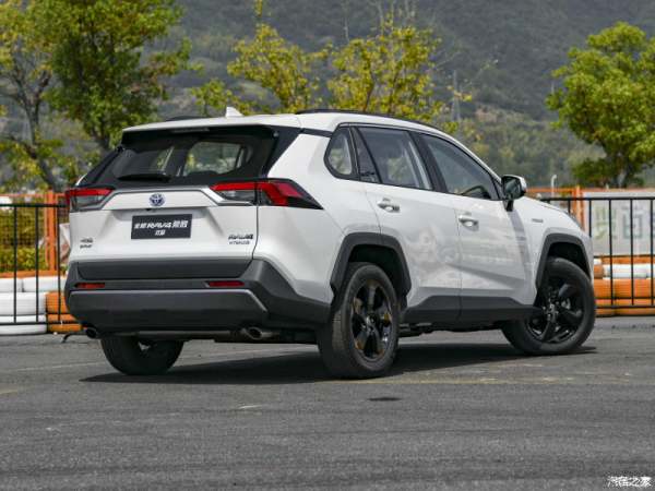 丰田RAV4有几种车身颜色,丰田rav4有几种颜色丰田rav4哪个颜色好看图6