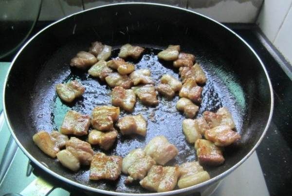 油豆腐焖肉家常做法，怎么做油豆腐烧肉窍门图4