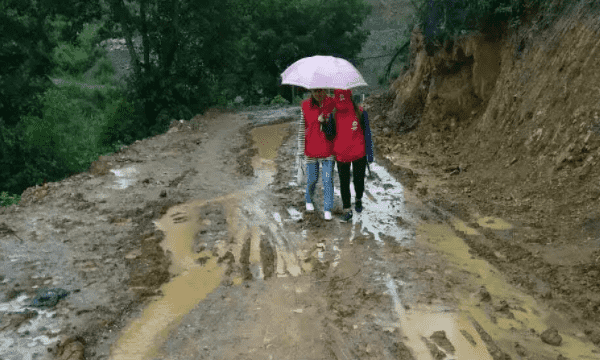 泥泞的道路是指什么意思，泥泞道路是什么样的道路图2