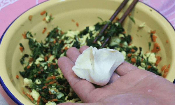 菠菜饺子皮可以包什么馅,菠菜和什么包饺子好吃又营养图10