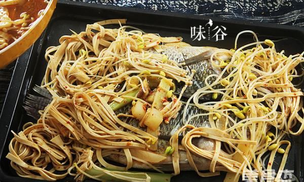 万州烤鱼的正宗做法，万州烤鱼炒料里面要加些什么香料才好吃图17