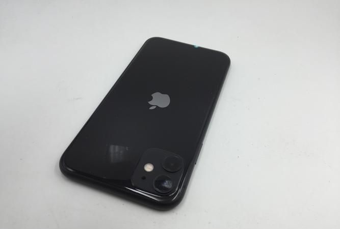 苹果手机iphone 有黑边,iPhone各代黑边对比图4