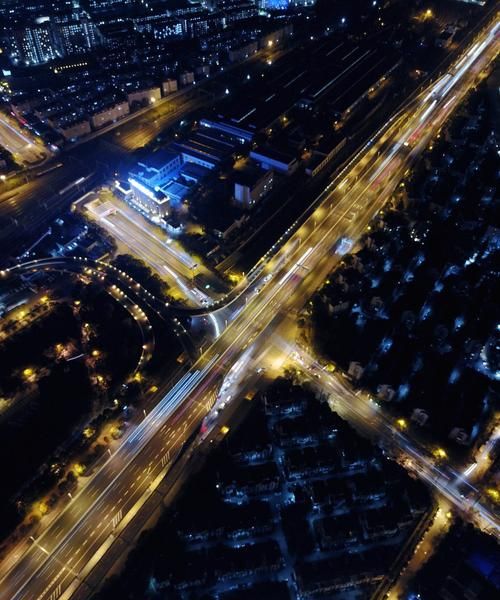 没有三脚架怎么拍夜景,没有三脚架拍夜景图2