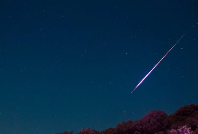 怎么拍流星雨好看,三种摄影技巧轻松搞定灯光流星雨的方法