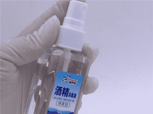 如何用酒精擦桌子，用酒精擦桌子可以消毒图4