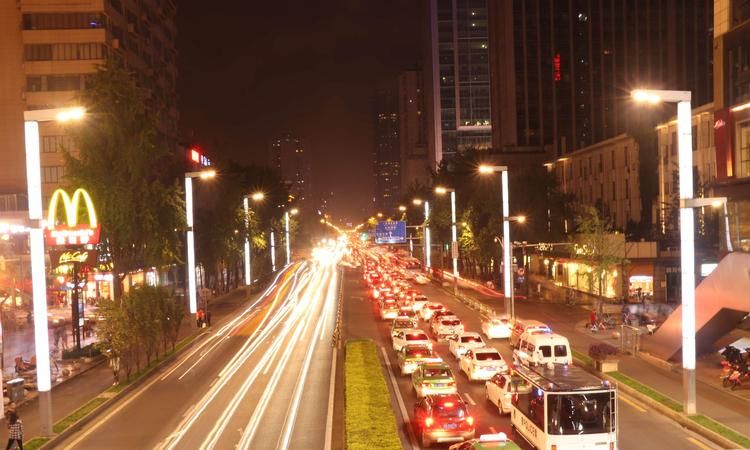 怎么用单反拍夜景,单反怎样拍夜景好看的技巧图2