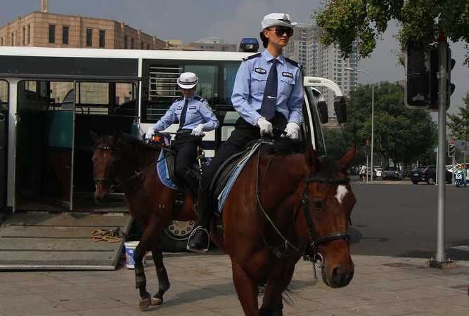 骑警是正式编制,宁波鄞州区男骑警工作好图1