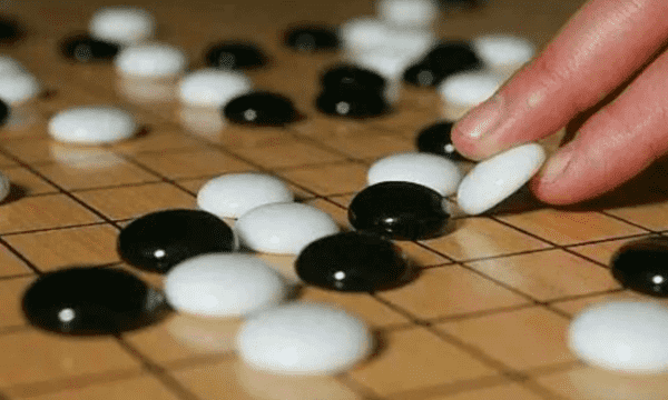 什么是围棋的断点，什么是围棋中的眼图2