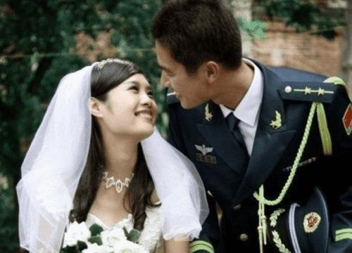 为什么军人总着结婚,为什么当兵的着结婚图2