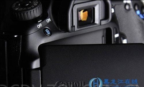 佳能eos60d怎么充电,佳能单反60d怎么充电图解图3